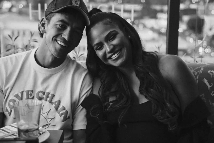 Alex Fine and Cassie Stars With Connections to Tiger King