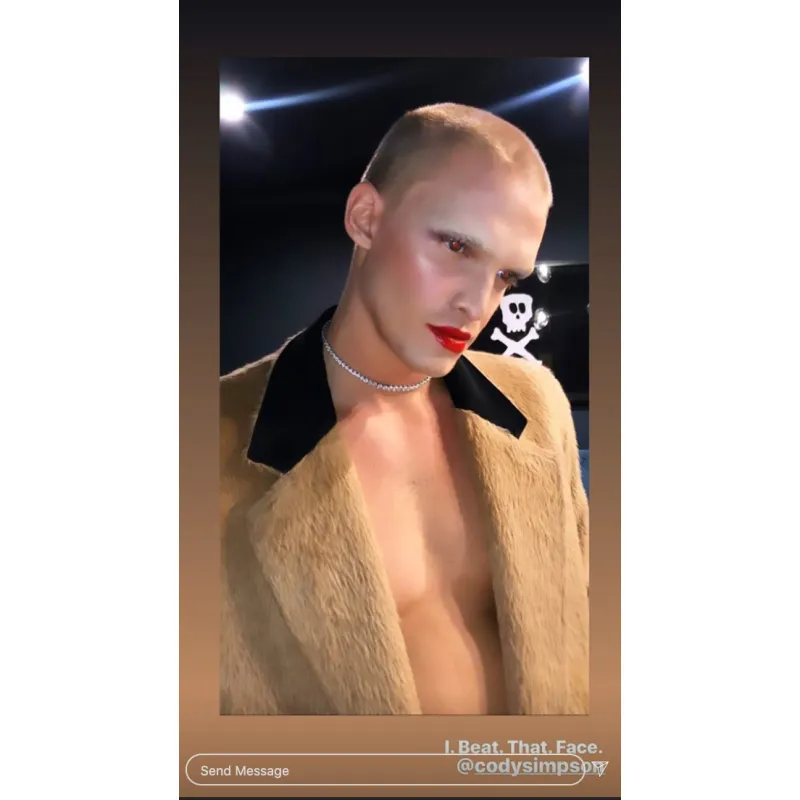 Cody Simpson makeup Miley Cyrus