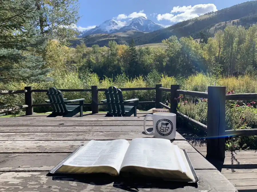 Inside Dennis Quaid Healthy Day