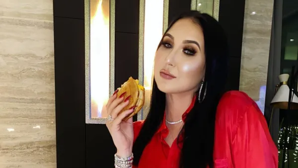 Jaclyn Hill Claps Back Instagram In Bed Eating Hamburger
