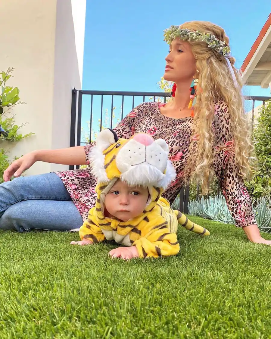 Jade Roper and Tanner Tolbert Dress Up With Kids in Tiger King costumes