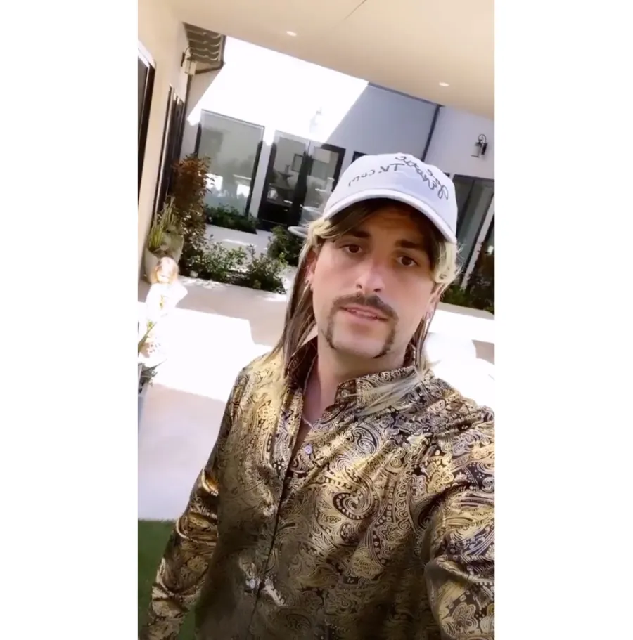 Jade Roper and Tanner Tolbert Dress Up With Kids in Tiger King costumes