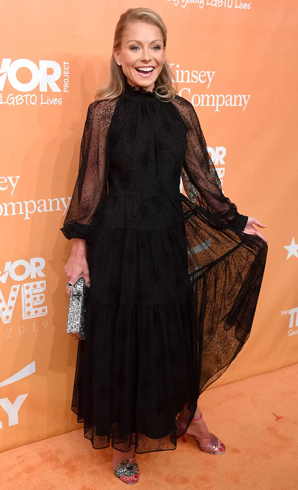 Kelly Ripa Twins With Mom Esther Adorable Easter Pic From Over 40 Years Ago