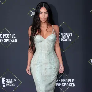 Kim Kardashian Will Auction Off Lunch With Her Family