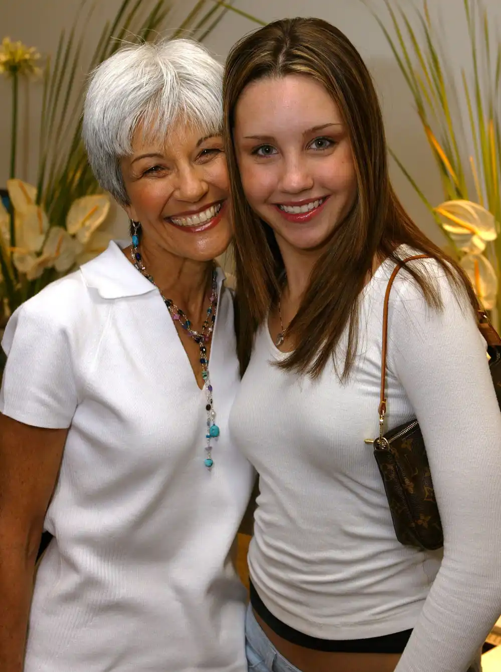 Amanda Bynes Mom Furious About Pregnancy