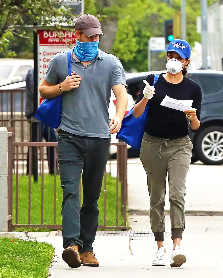 Prince Harry and Meghan Markle Show PDA as They Deliver Food to the Needy in L.A.