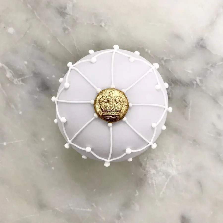 Royal Pastry Chefs Share a Chocolate Cupcake Recipe in Honor of Queen Elizabeths 94th Birthday