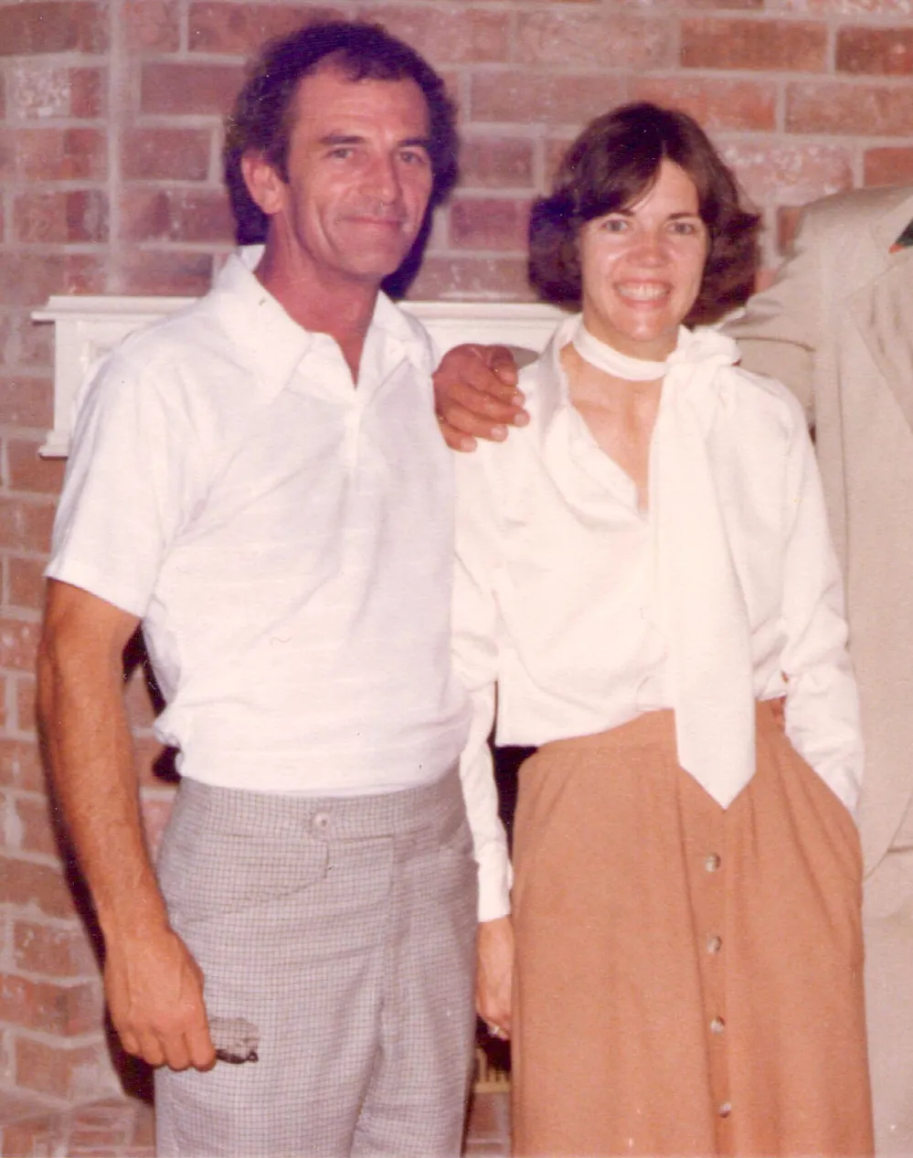 Senator Elizabeth Warren Brother Don Reed Herring Died From Coronavirus