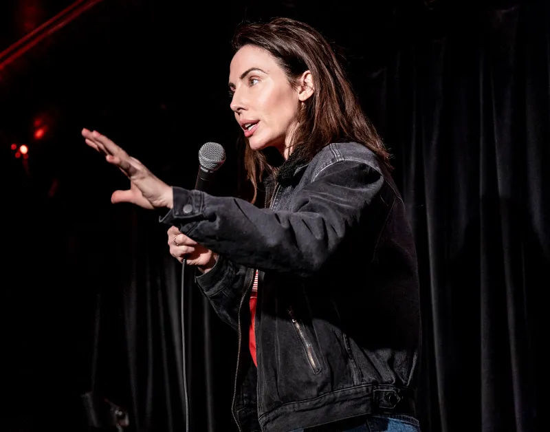 Whitney Cummings Thinks People Still Need Laughs Amid Coronavirus Matt Misisco