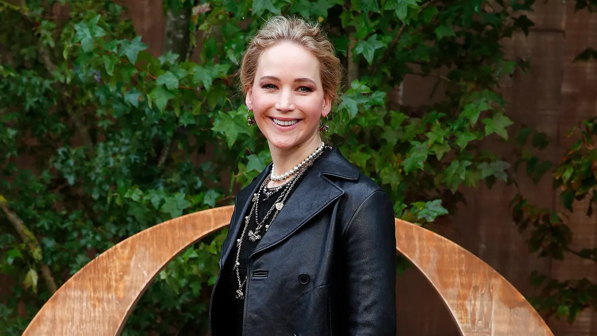 Jennifer Lawrence nails