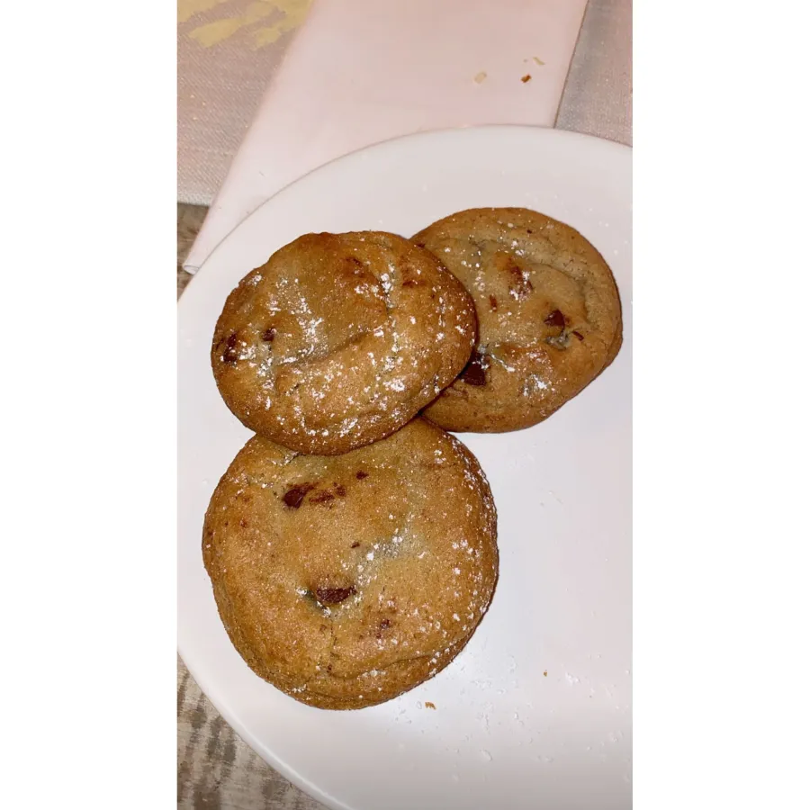 Kylie Jenner Mothers Day Eats See What Stars Ate to Celebrate