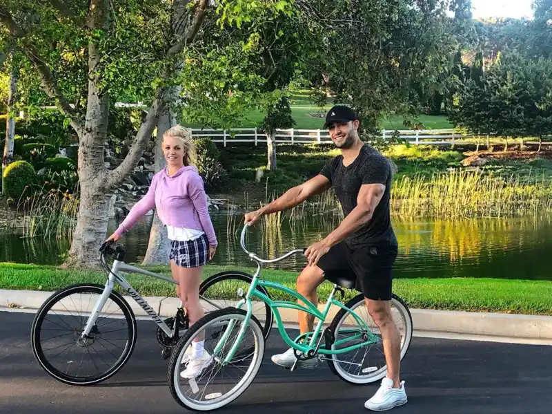 Britney Spears and Sam Asghari Celebrity Couples Working Out