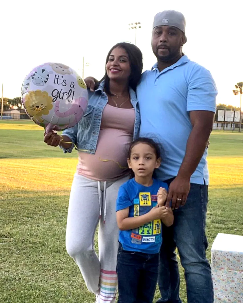 90 Day Fiance&rsquo;s Anny Gives Birth to 1st Child With Robert, His 6th