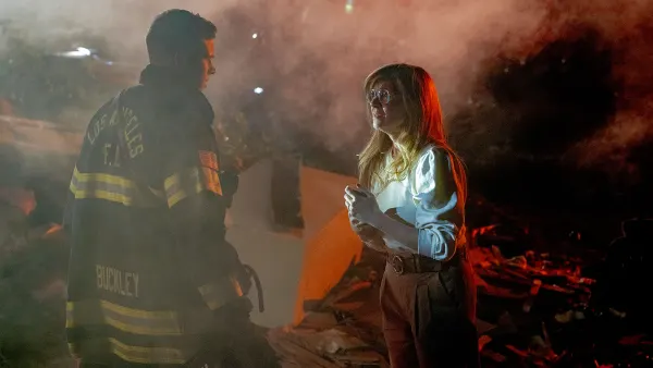 911 Finale Abby and Buck Reunion