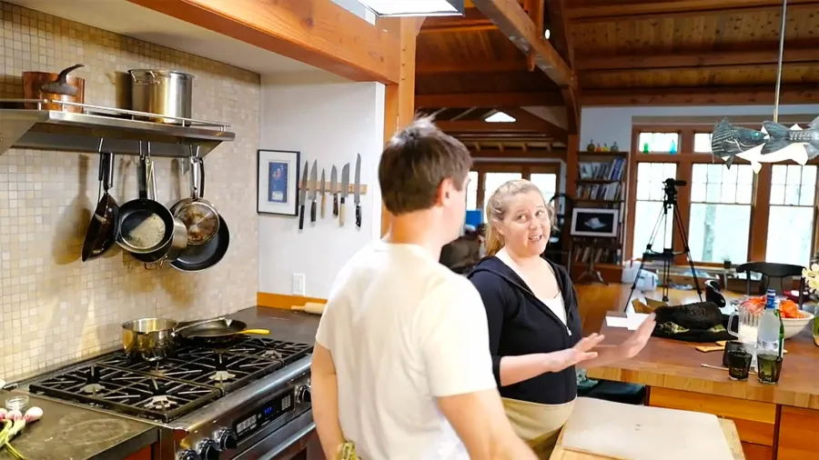 Chef Chris Fischer and Amy Schumer on Amy Schumer Learns to Cook What to Watch This Week While Social Distancing