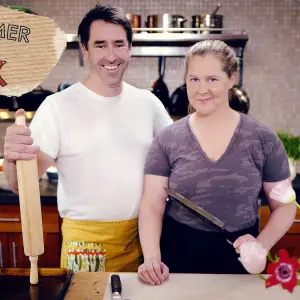 Amy Schumer Learns to Cook