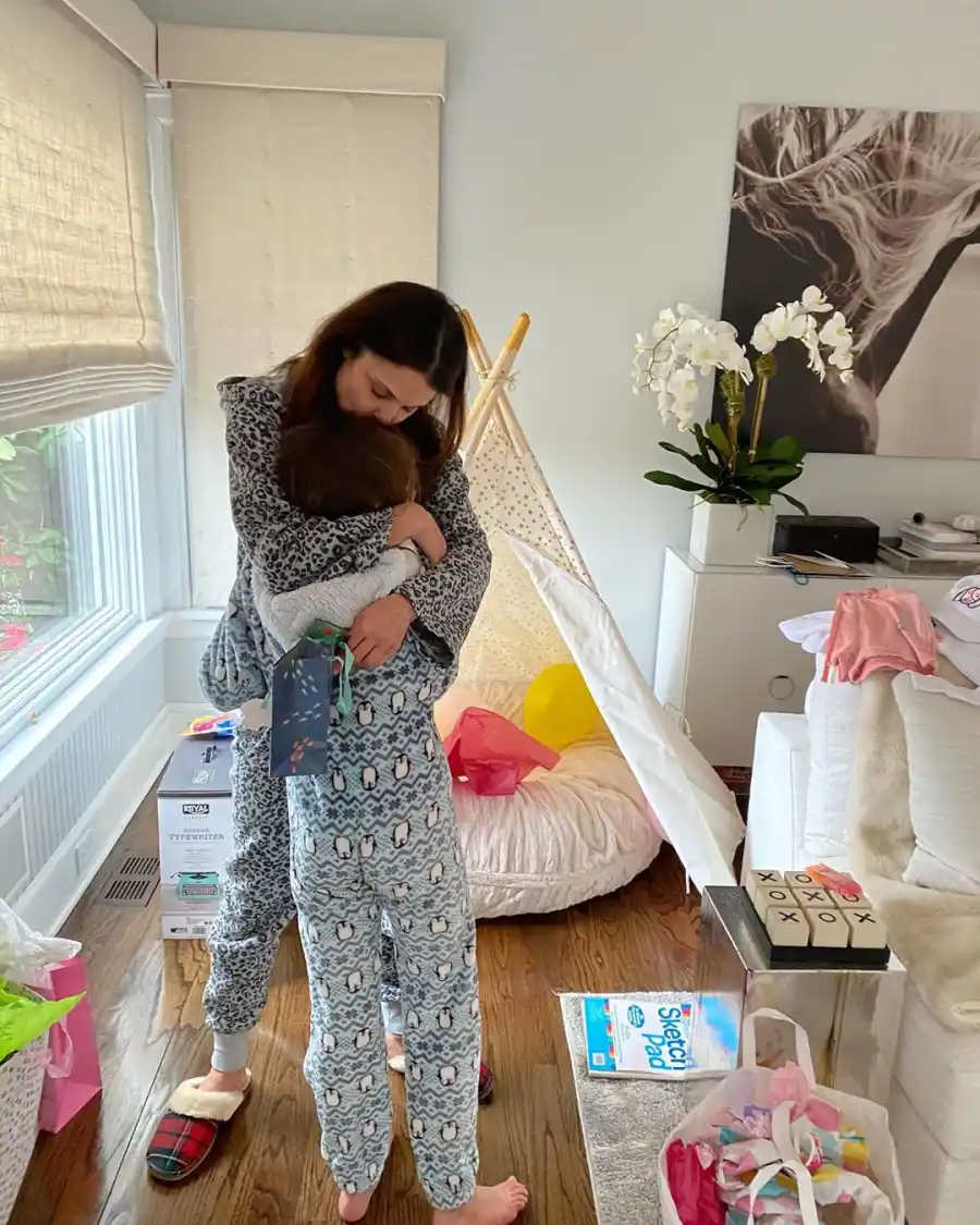 Bethenny Frankel Shares Rare Photo of Daughter Bryn on 10th Birthday