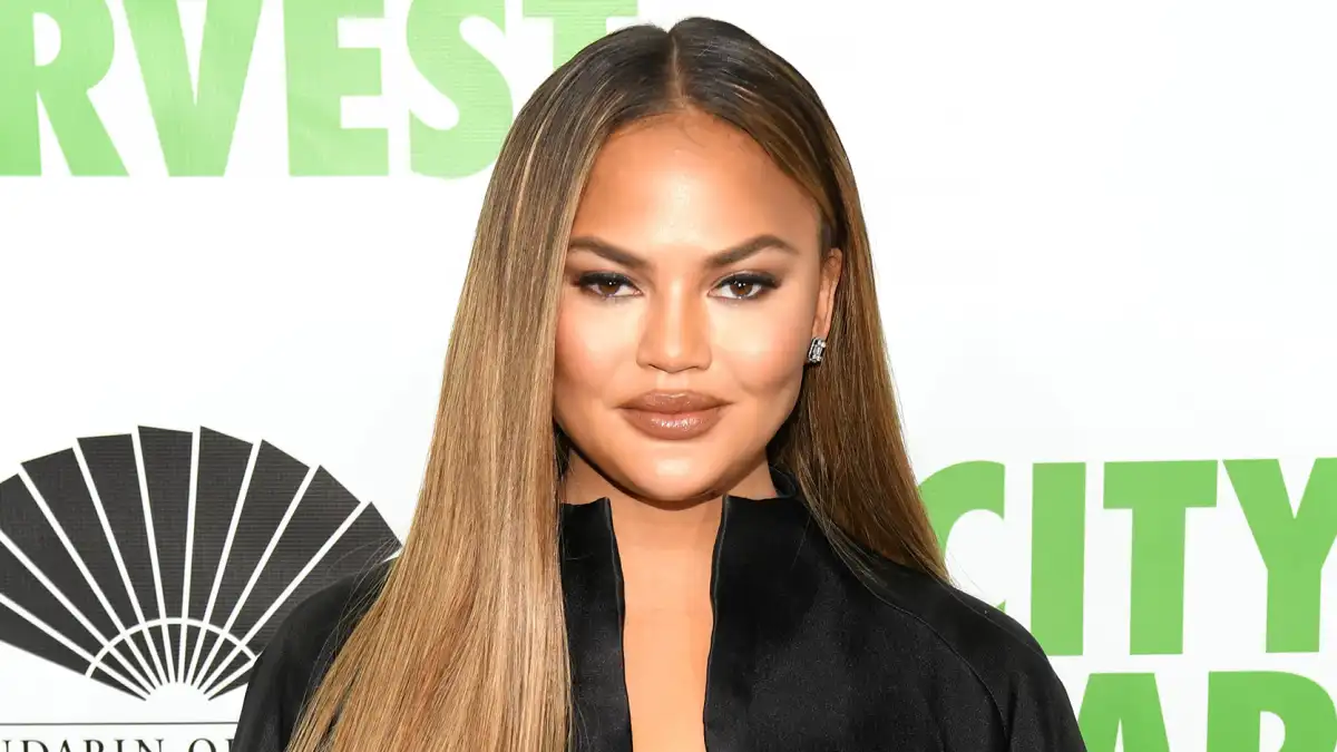 Chrissy Teigen Says She Makes 'Zero Money' From Her Cravings Website After Alison Roman Drama