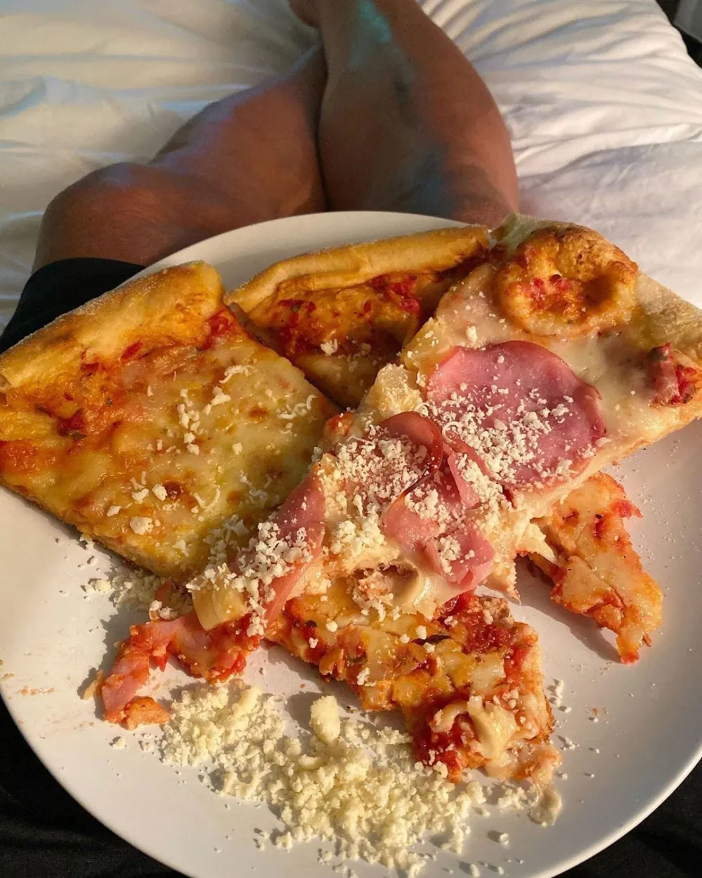 Dwayne The Rock Johnson Reveals His Cheat Meals Calorie Count Double Dough Pizzas