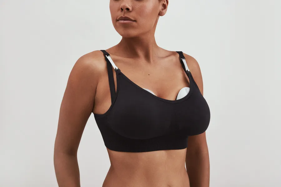 Elvie Pump in bra
