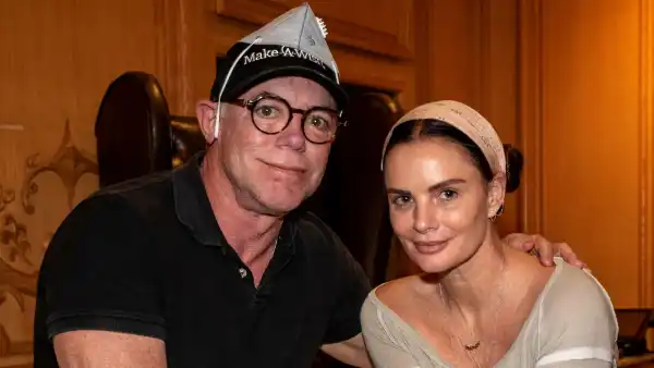 Gabrielle Anwar Husband Shareef Malnik Give Meals First Responders