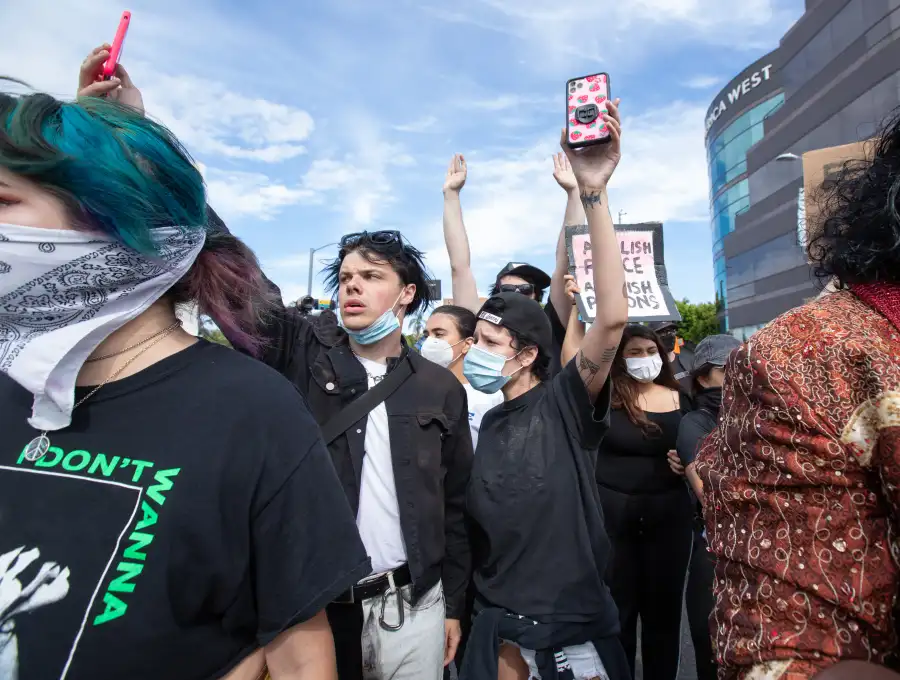 Halsey Steps Out With Ex Youngblud at L.A. Protest Amid Rumored Evan Peters Split