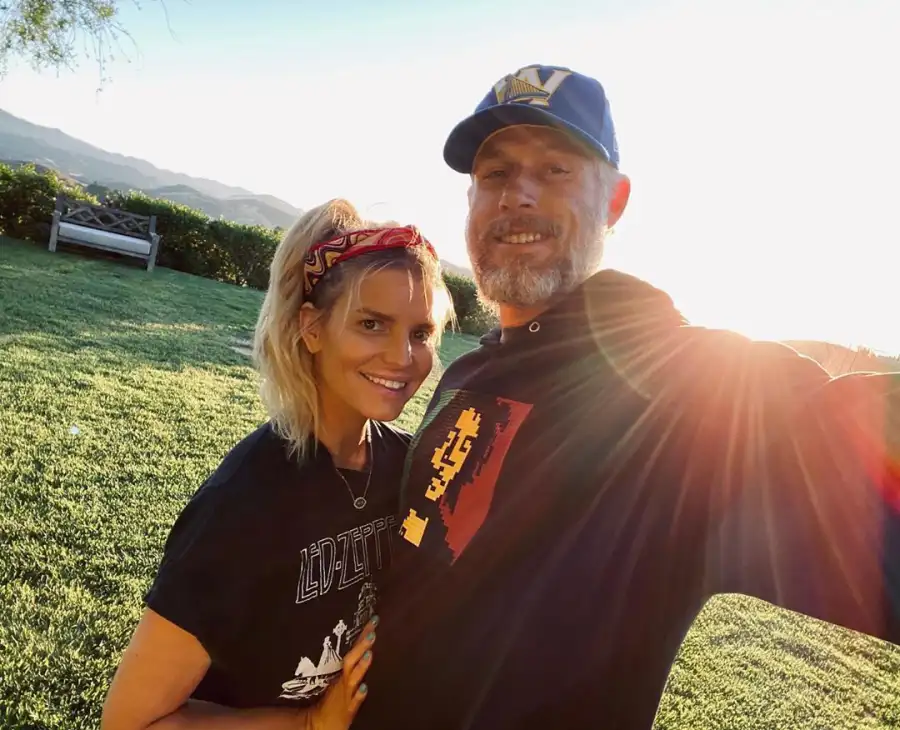 Jessica Simpson Celebrates 10th Anniversary With Eric Johnson