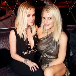 Jessica Simpson Couldnt Be Happier for Sister Ashlee Simpson Pregnancy