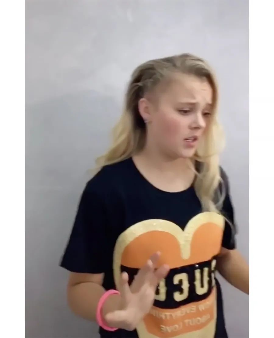 JoJo Siwa Reacts to the World's Obsession With Her Hair