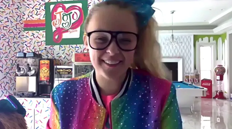 JoJo Siwa: ‘It’s Really, Really Sad’ People Don’t Talk to Dance Moms’ Abby Lee Miller Anymore