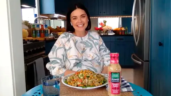 Katie Lee Protein-Packed Crispy Chickpea and Quinoa Tabbouleh Salad Is the Perfect Spring Meal