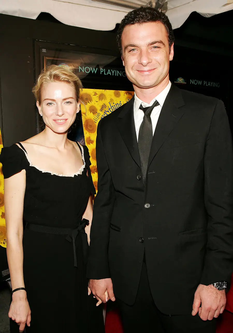 Naomi Watts and Liev Schreiber push present