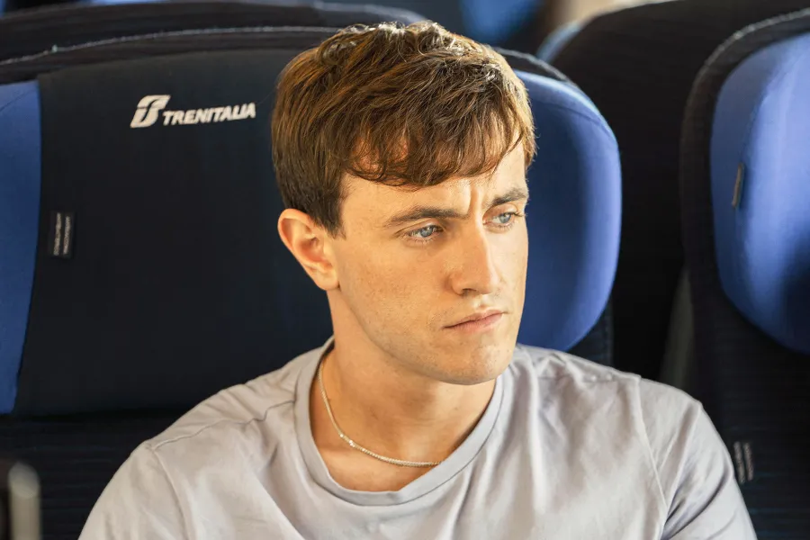 Normal People Paul Mescal Talks Connells Chain Being Popular