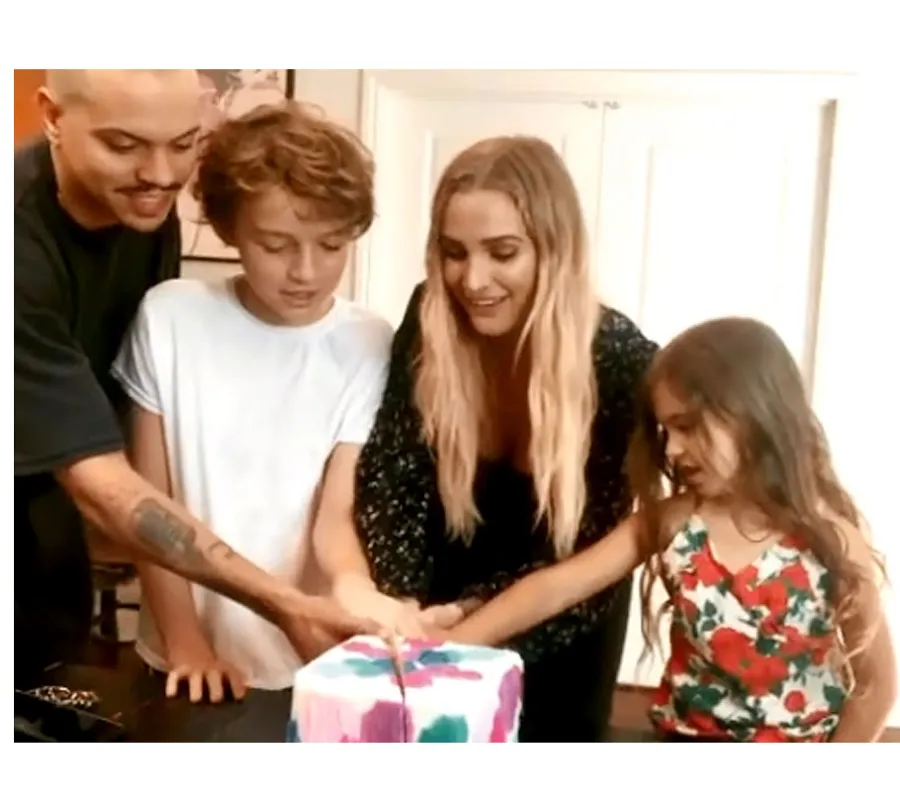 Celebrity Gender Reveals Ashlee Simpson Evan Ross