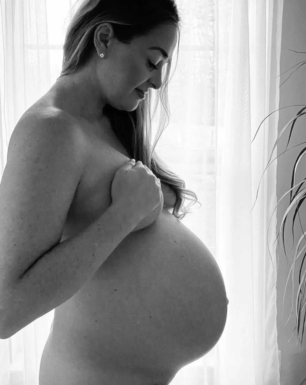 39-Weeks-Pregnant Jamie Otis Shares Naked Baby Bump Pics Ahead of Baby Boy&rsquo;s Birth