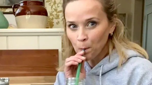 Reese Witherspoon Shares Recipe for the Smoothie She Drinks Everyday