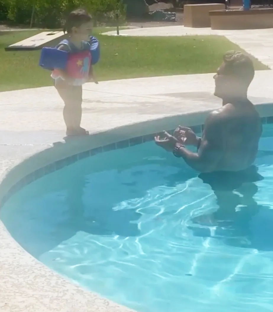 Ronnie Ortiz-Magro Plays With Daughter Ariana After Domestic Violence Case