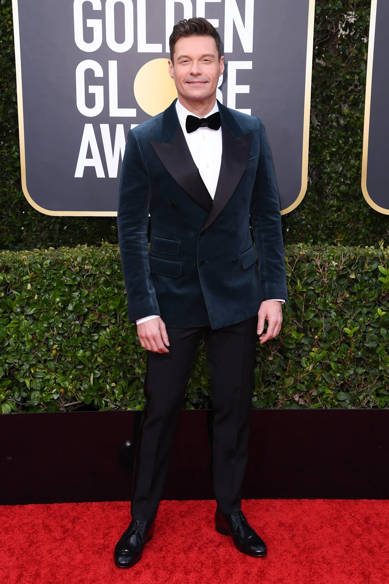 Ryan Seacrest Returns to Live