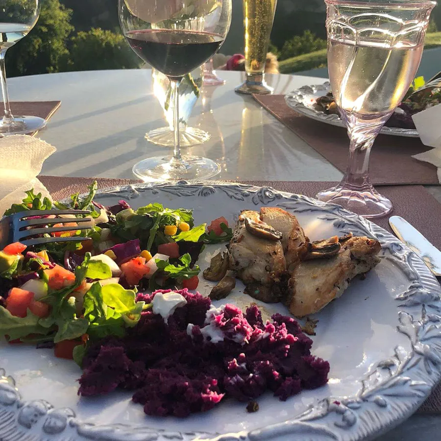 Lisa Vanderpump Stars Staying Busy Kitchen Amid Coronavirus Pandemic