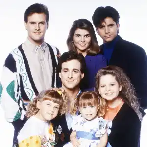 The Cast of Full House Lori Loughlin Might Not Make a Comeback After Pleading Guilty in College Admissions Scandal
