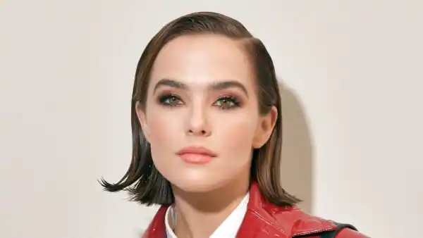 Zoey Deutch Reveals She Cleared Coronavirus Diagnosis After 1 Month