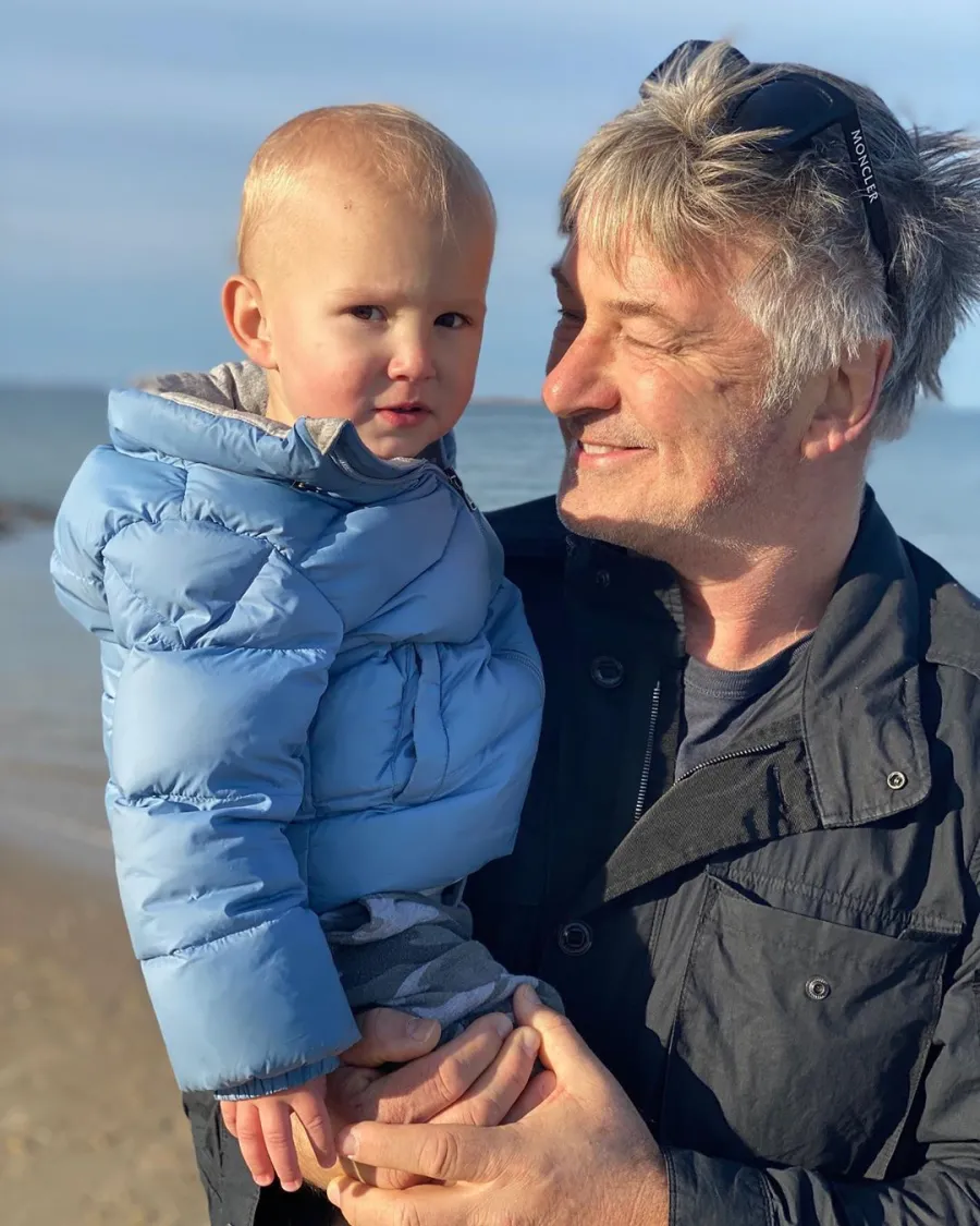 alec-hilaria-baldwins-sweetest-pics-with-their-kids-family-album