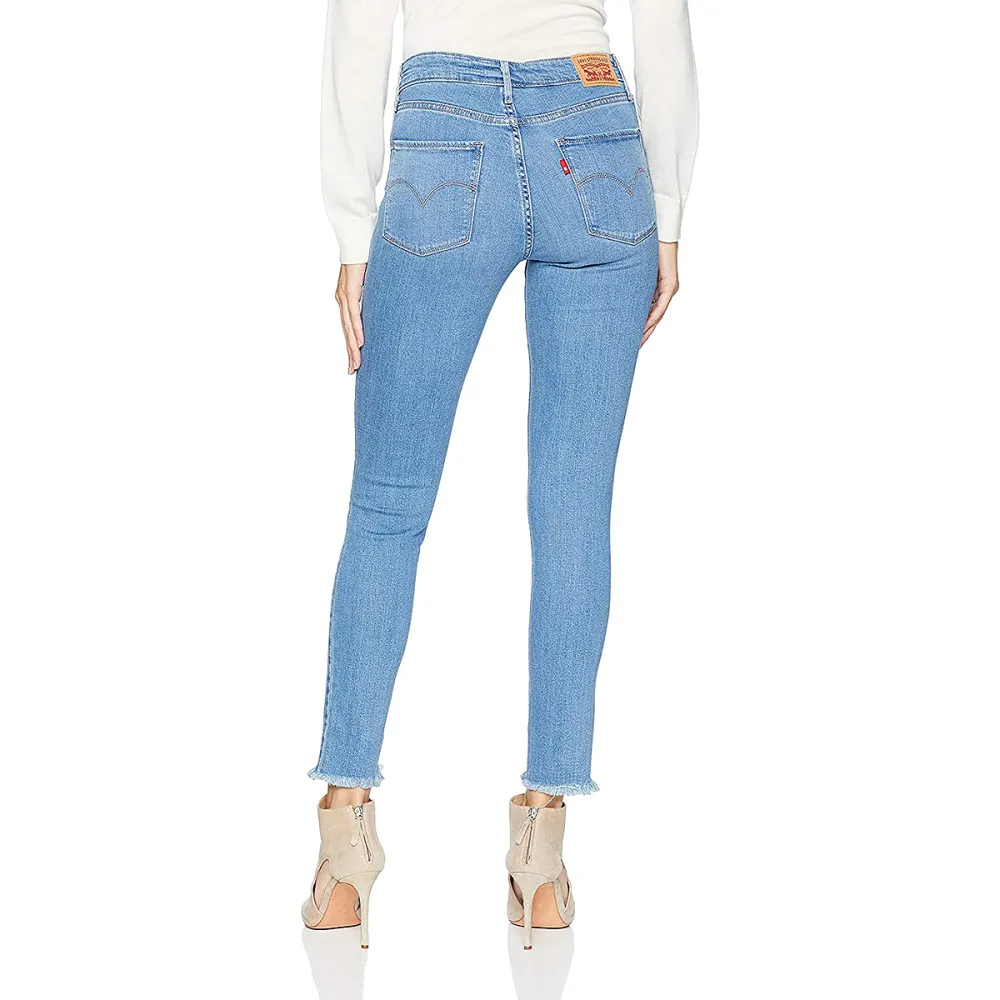 Levi&rsquo;s Women&rsquo;s 721 High Rise Skinny Jeans