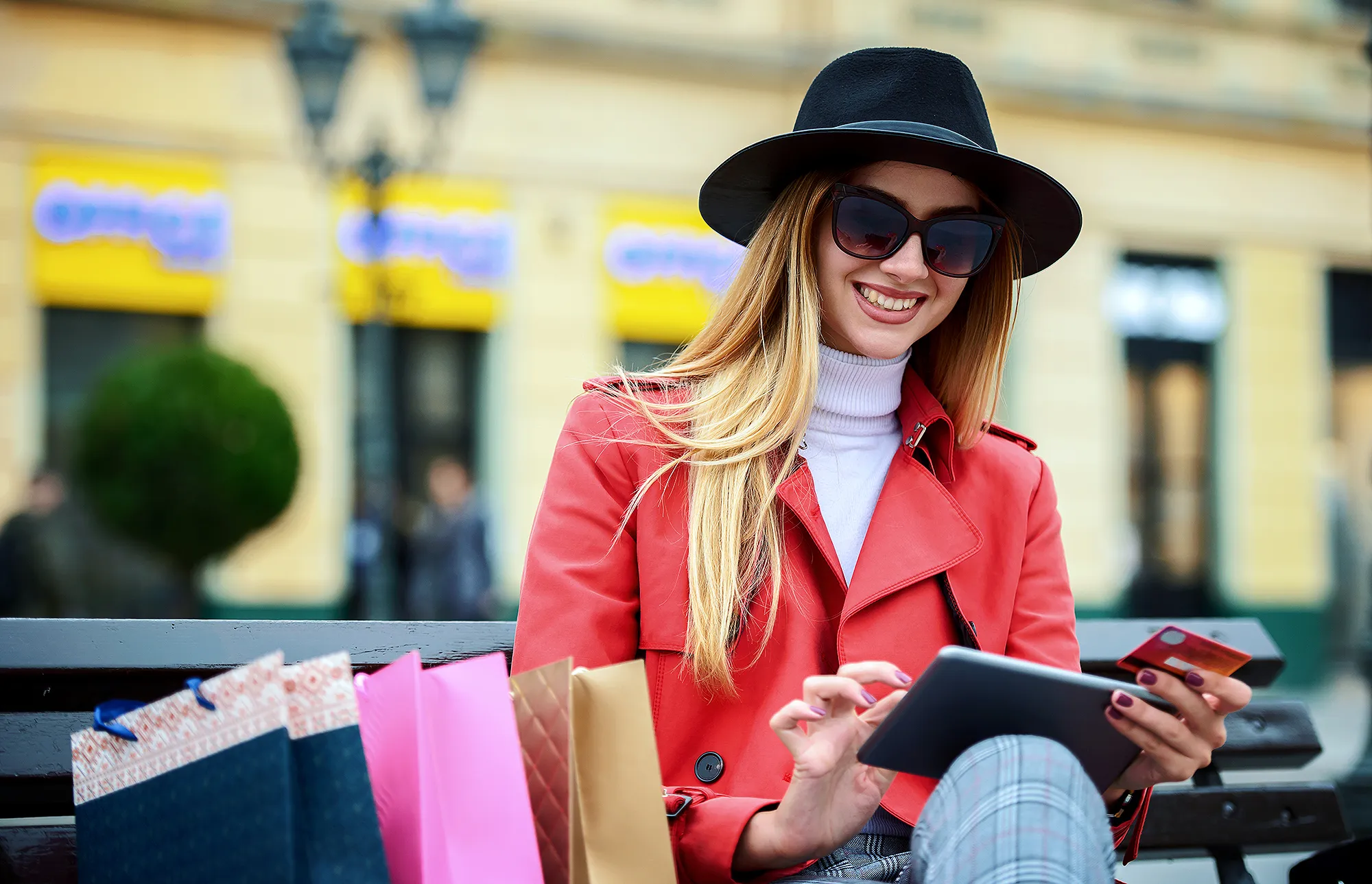 woman-shopping-sales-memorial-day