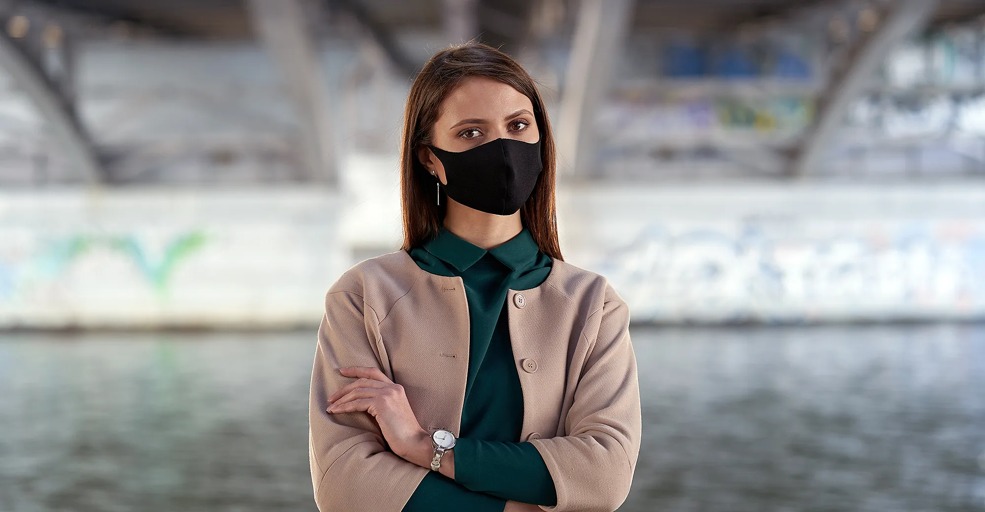 woman-wearing-black-mask