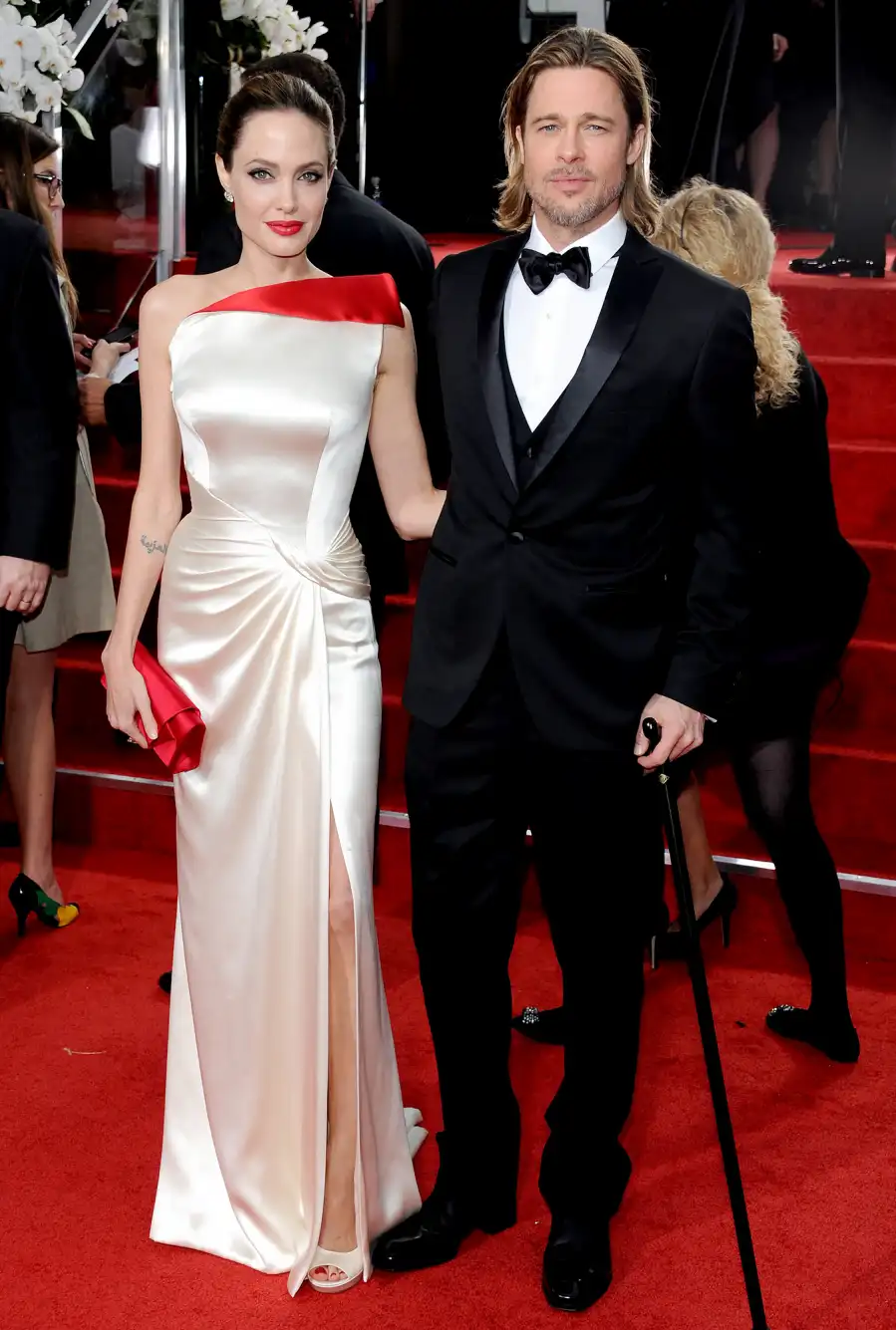 21 Angelina Jolie Brad Pitt 2012 engaged