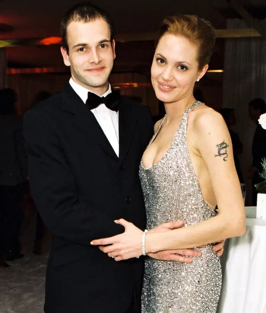 4 Jonny Lee Miller and Angelina Jolie marriage