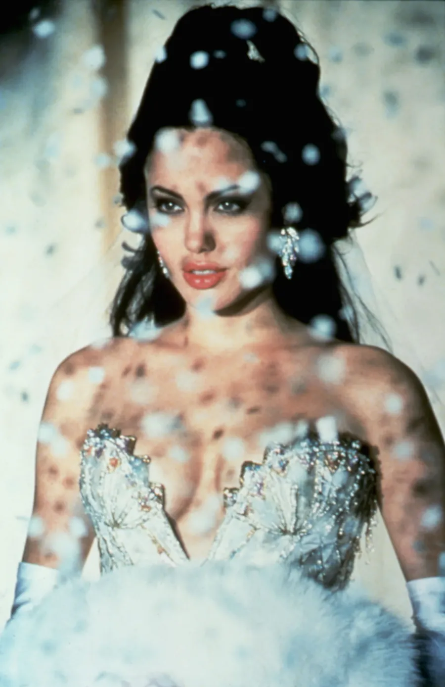 6 Angelina Jolie Gia