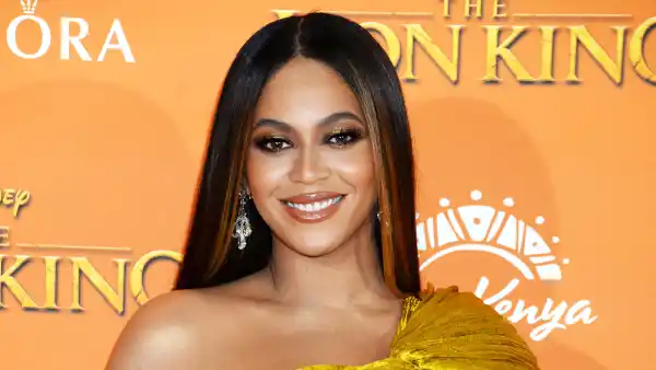 Beyonce Receives Humanitarian Award at BET Awards 2020
