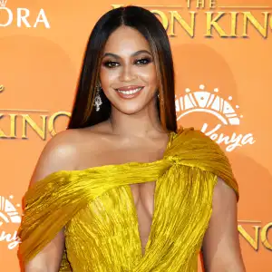 Beyonce Receives Humanitarian Award at BET Awards 2020
